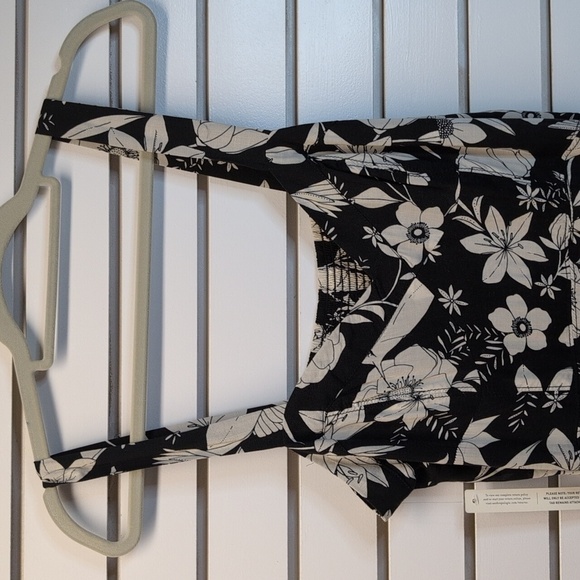 NWT ANTHROPOLOGIE BLACK MAEVE VIVIENNE SMOCKS FLORAL HANDKERCHIEF MAXI DRESS 12 - Picture 8 of 14